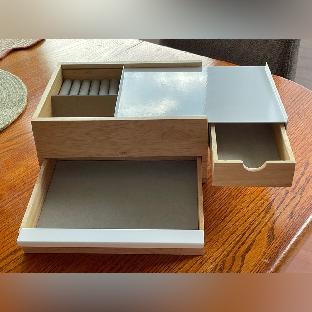 Umbra Stowit Jewelry Box in white/natural - Picture 5 of 7